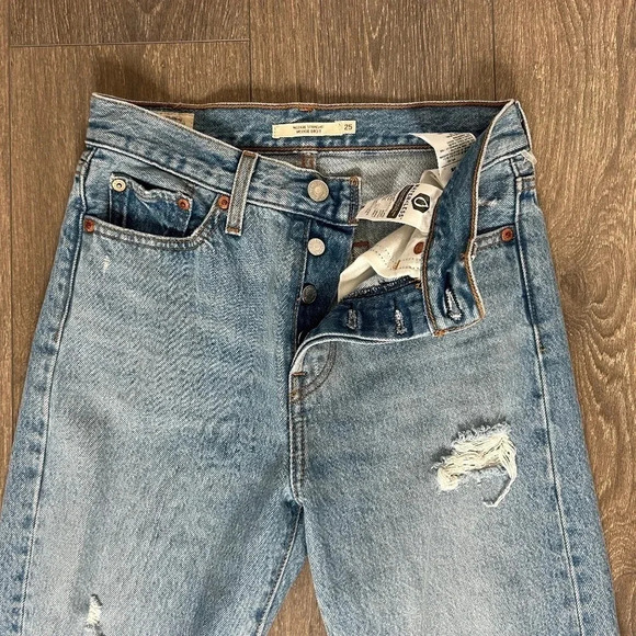 Levi's Wedgie Straight Fit Jeans Authentically Yours Medium Wash High Rise Denim - Picture 8 of 15